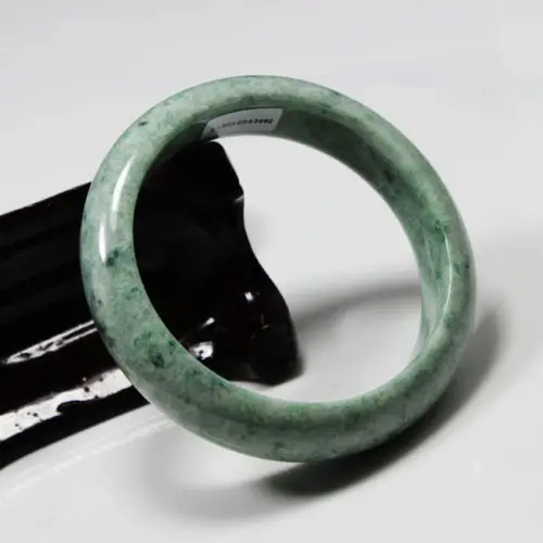 

2936 Beautiful Natural Green Grade "A" Jadeite Jade Gems Bangle Bracelet