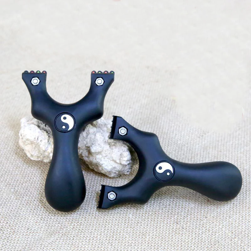 Outdoor Traditional Powerful slingshot super speed hunting a slingshot outdoor game Competitive