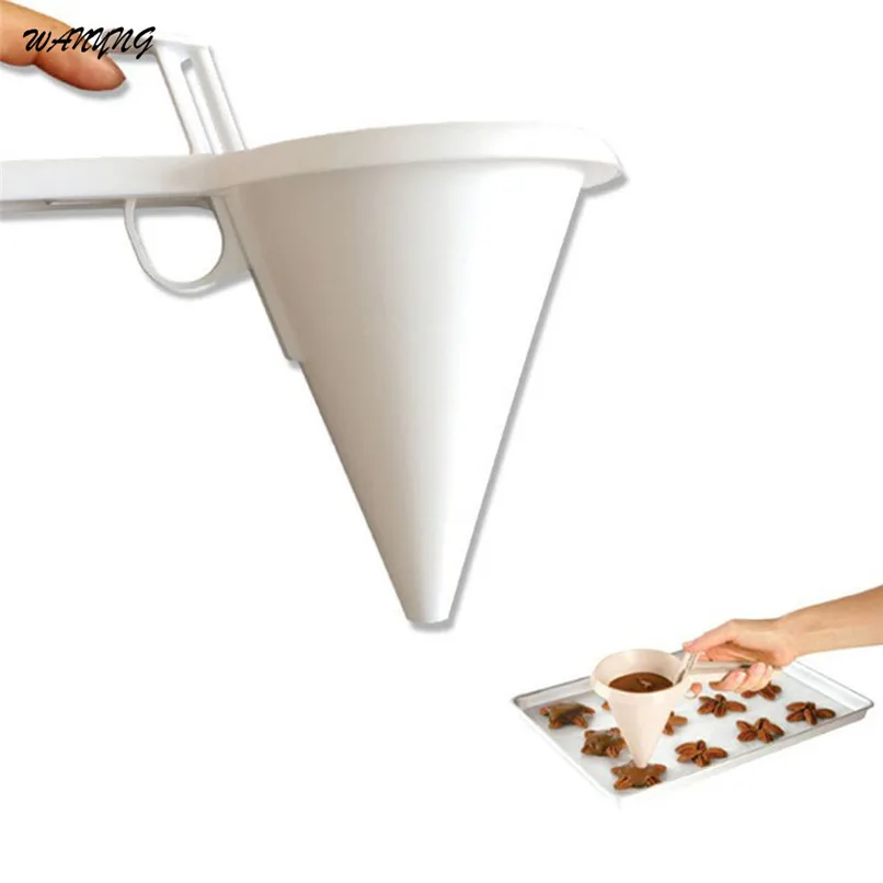Plastic Funnel for Baking Cake (5)