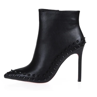 

Autumn and winter shoes female 2018 new horse hair rivet booties pointed high heels stiletto leather zipper women's boots
