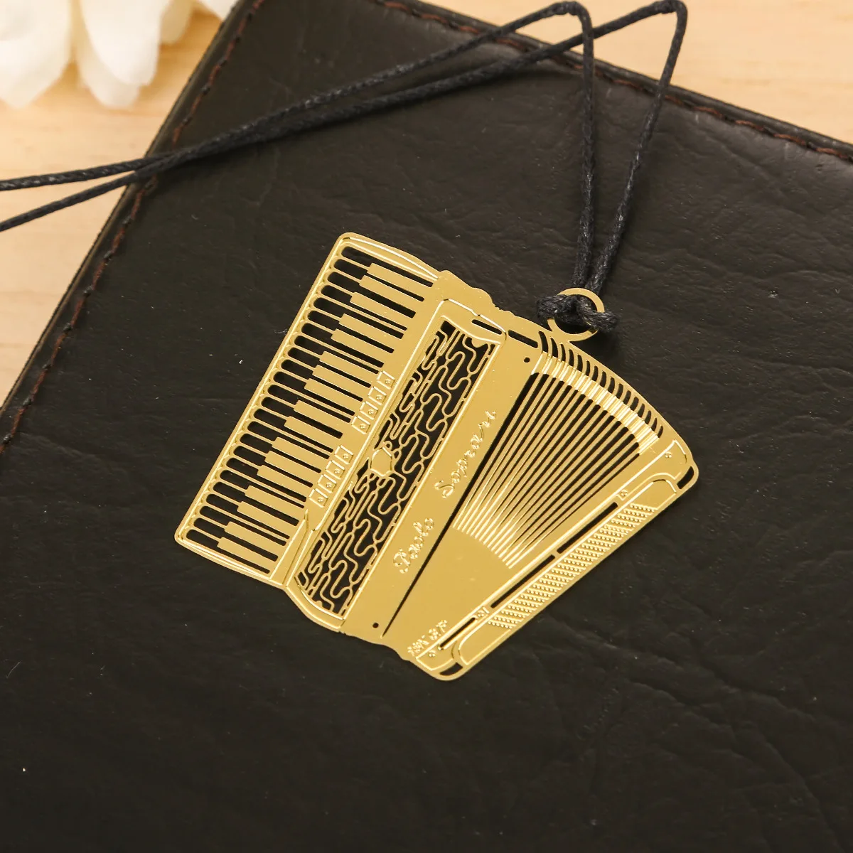 1 Pc Cute Metal Bookmark Fashion Musial Piano Guitar Bookmark For Book Creative Gift Korean Stationery Gifts metal bookmark bookmarks stationery supplies