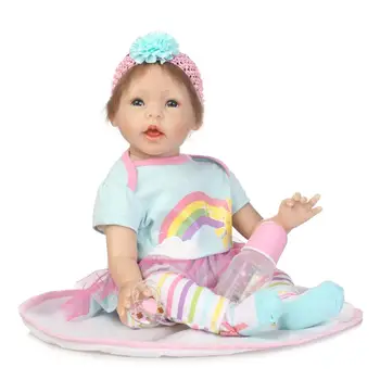 

22'' 55cm Soft Silicone Reborn Baby Doll with green Dress Real Like Smile Bonecas Doll Reborn Birthday Xmas Gift For Girls