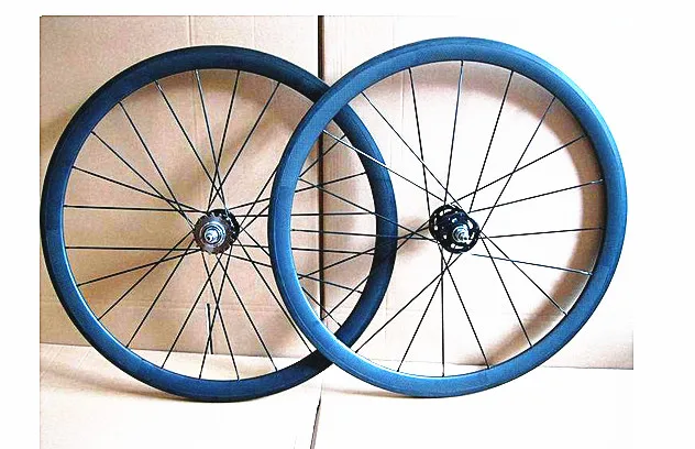 

700c 38mm carbon clincher wheelset with fixed gear novatec hub165/166SB 25mm wide basalt braking surface for track carboine bike