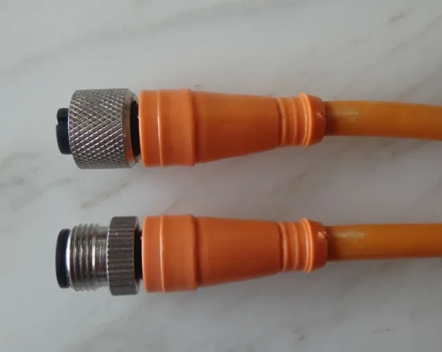 8 PIN-