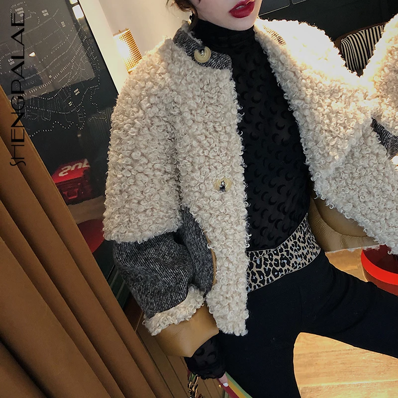 

SHENGPALAE New 2019 Autumn Streetwear Style Women Full Sleeve Single Breasted O-neck Plush Loose Short Length Coat Tide FQ408