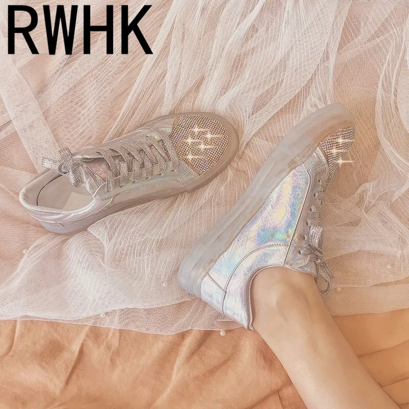 

RWHK Women's shoes 2019 spring new Korean version of the flat bottom wild rhinestone crystal bottom plate shoes retro B041