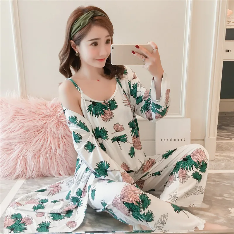 Ladies 3 piece pyjama set Clearance