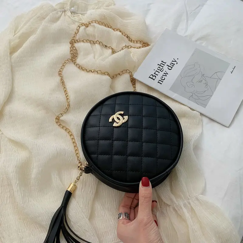 

2019 Famous Small Round Shoulder Bags Designer Mini Clutch Purses Diamond Lattice Chain Messenger Bags Wide Band Camera Bag