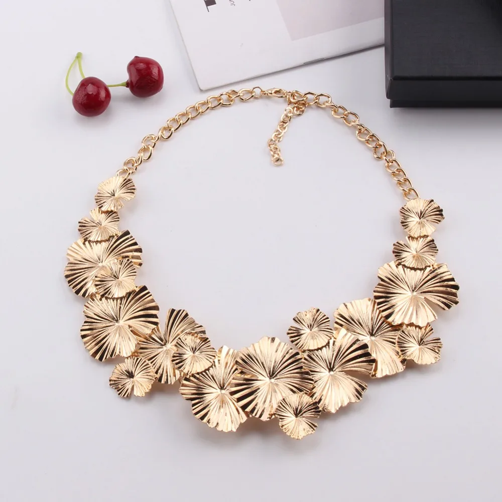 

Dvacaman Fancy Design Ruffle Metal Statement Necklace Women Maxi Chains Choker Necklace Bridal Gift Accessory Jewelry Bijoux YY8