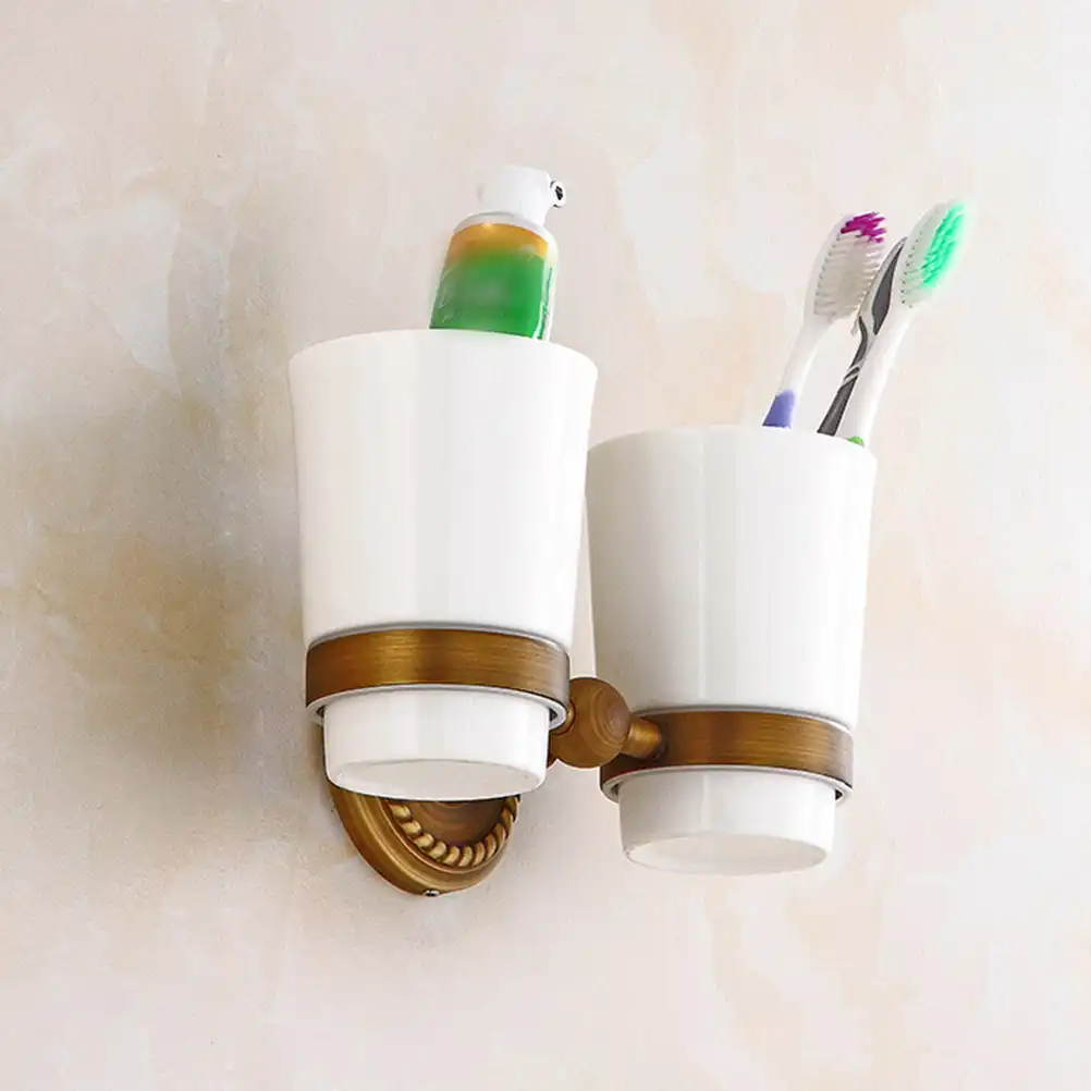 Cabilock Portavasos doble Vintage montado en la pared Cobre antiguo Cepillo de dientes elegante Estante para vasos Vasos de cerámica Soportes para el baño del hogar Hotel
