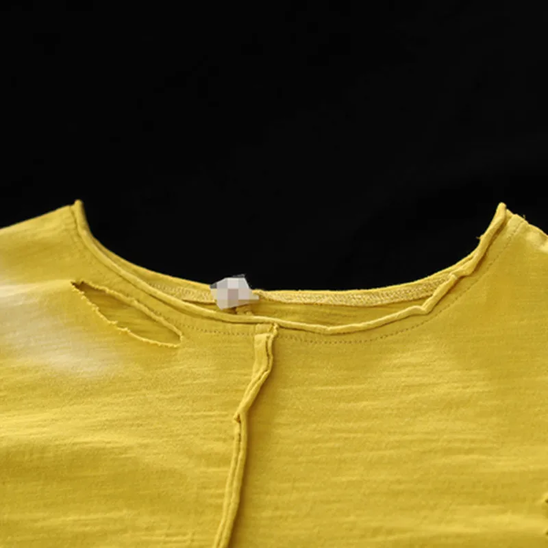 Новинка, Женская Повседневная хлопковая Однотонная футболка с вышивкой, летняя женская футболка с круглым вырезом размера плюс с карманом и коротким рукавом