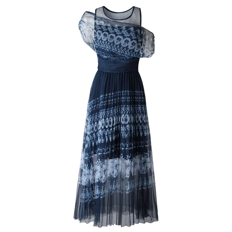 

2019 Paris Fashion Week Same Dress run way mesh dress
