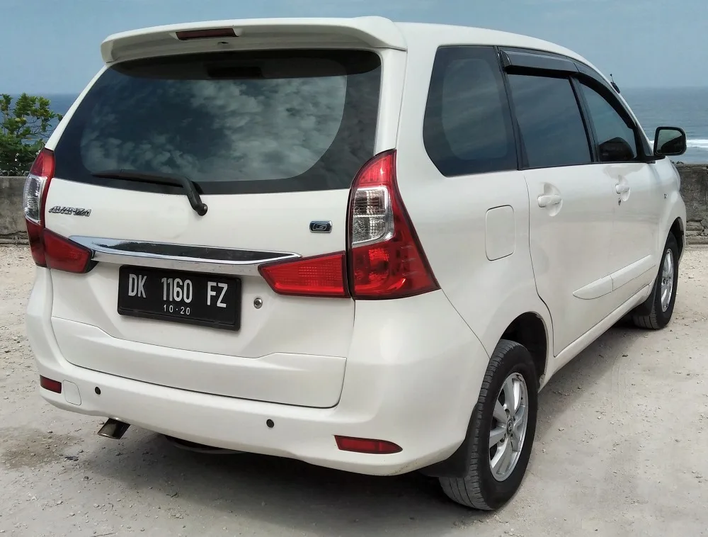 2015_Toyota_Avanza_1.3_G_facelift_(rear),_Pandawa_Beach 