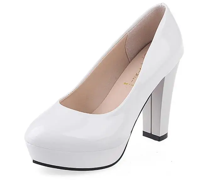 Женские туфли-лодочки; модные классические туфли из лакированной кожи на высоком каблуке; свадебные модельные туфли телесного цвета с острым носком на платформе; большие размеры 34-42 - Цвет: Белый