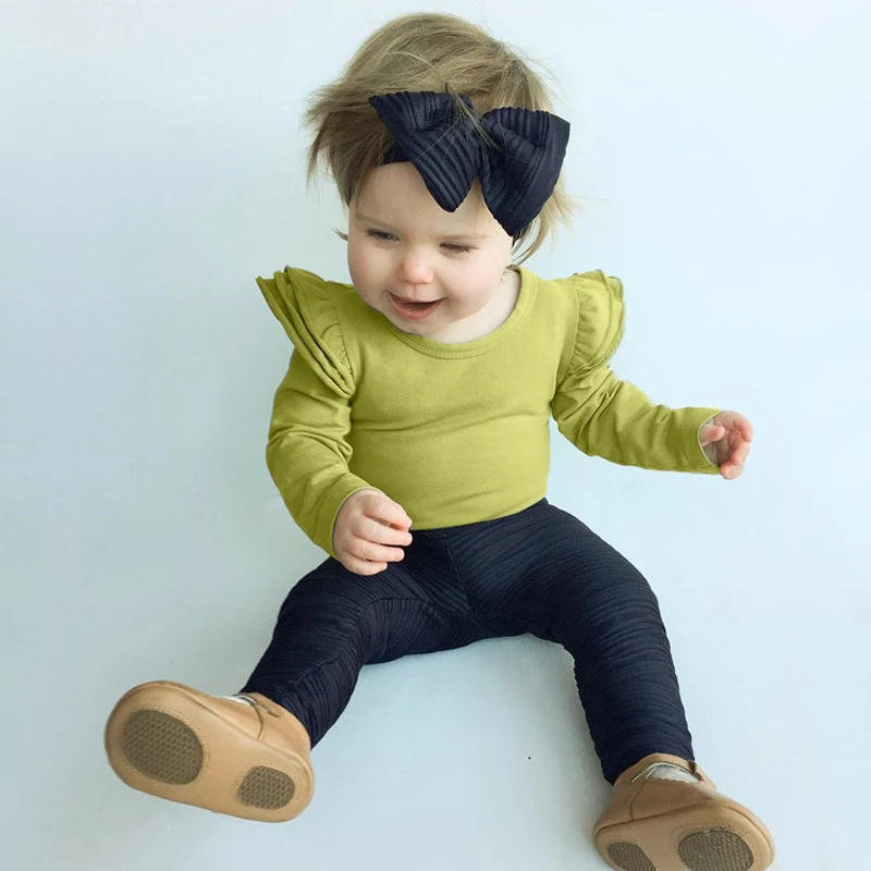 Однотонный хлопковый комбинезон с оборками и длинными рукавами для новорожденных и маленьких девочек; комбинезон; одежда для малышей 0-24 месяцев