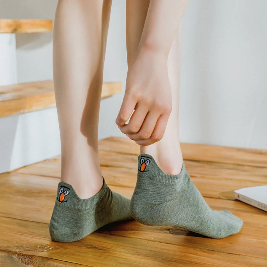 Sommer-Kawaii-Bestickt-Emoji-Frauen-Socken-Fashion-Lustige-Socken-Teen-M-dchen-Gl-cklich-Baumwolle-Nette(3)