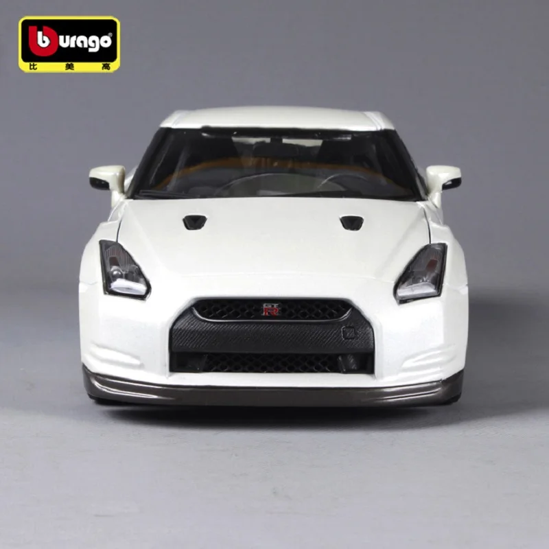 1:18 Simulation alloy sport car Diecast model For Nissan GTR with Steering wheel control front wheel steering with original box