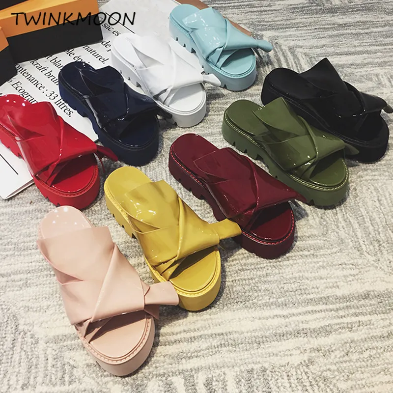 Platform Sandal Chunky Heel Slippers Women Flats Thick Heel Slides Patent Leather Candy Color Designer Summer Shoes zapatos muje