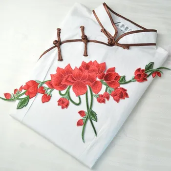 

1PCS Pink Red Blue Flowers Embroidered Patches Sew on Sticker for clothes Clothing applique DIY Decorations