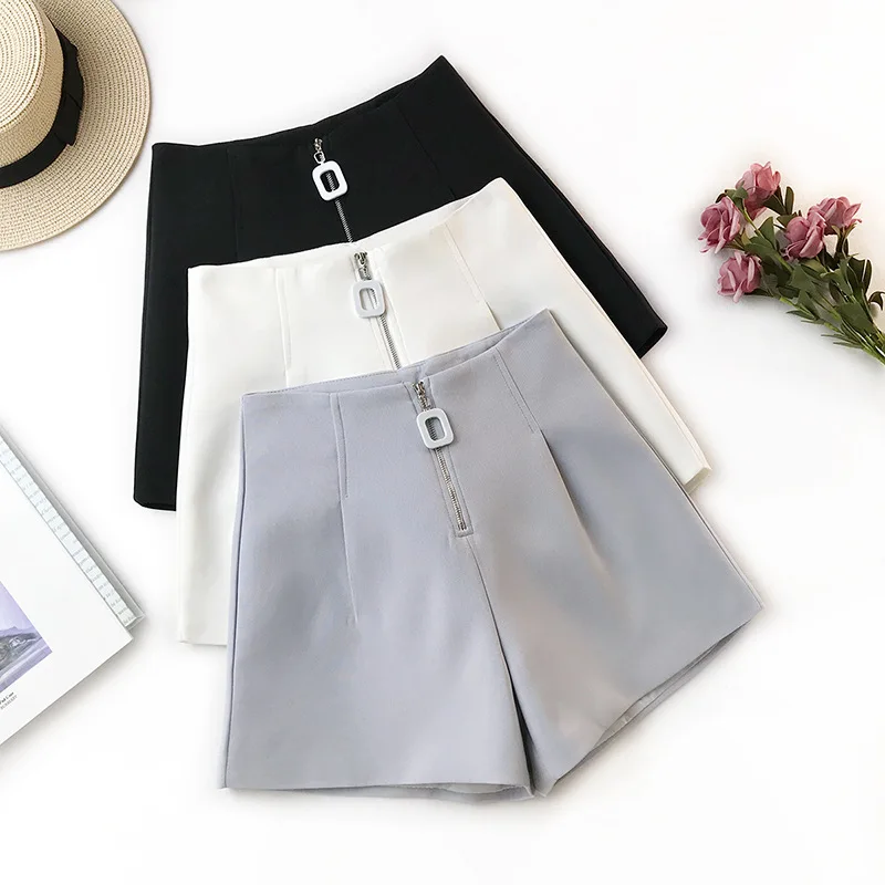 

2019 Spring New Women's Metal Shorts Female Zipper High Waist Boots Fashion Wild Black shorts