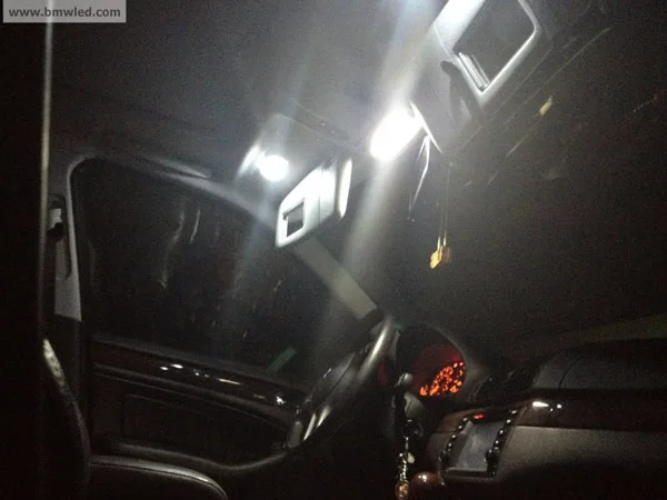 BMW_dome_light (7).jpg