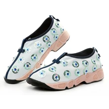2017sapato feminino Small pepper with paragraph shoes new beaded sequins rhinestone flowers motion shoes font b