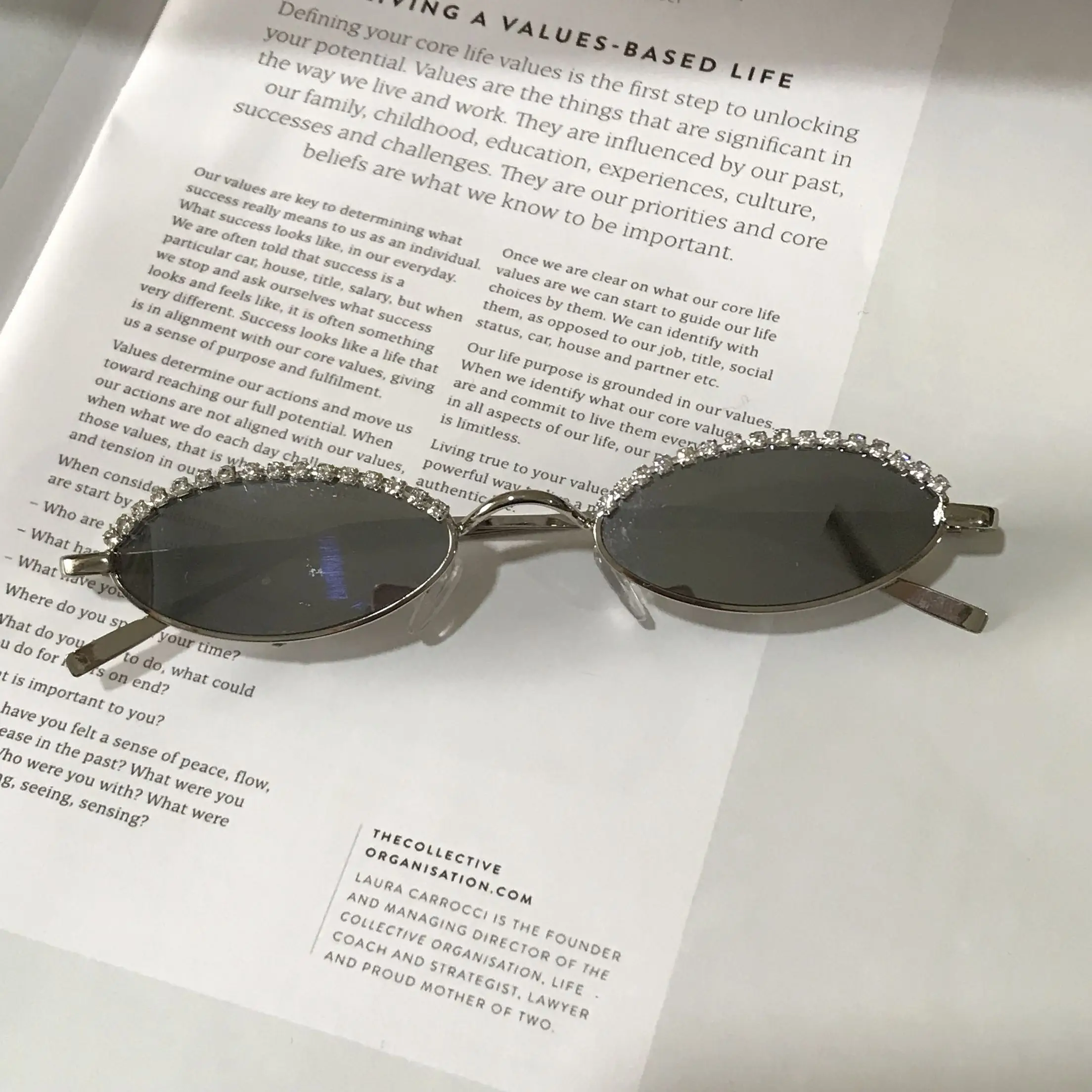 C1 Sliver Ретро Круглые Солнцезащитные очки женские винтажный бриллиантовый маленький овальный стимпанк Солнцезащитные очки мужские солнцезащитные очки со стразами Oculos UV400 - Цвет линз: C1 Sliver