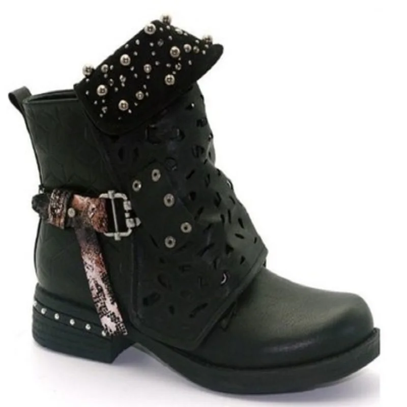 

2018 new autumn and winter fashion boots women's low-heeled boots simple personality trend women's boots