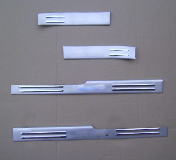 

Stainless Steel Internal Scuff Plate Upper Layer Door Sill Trim Cover For 2013-2015 Ford KUGA