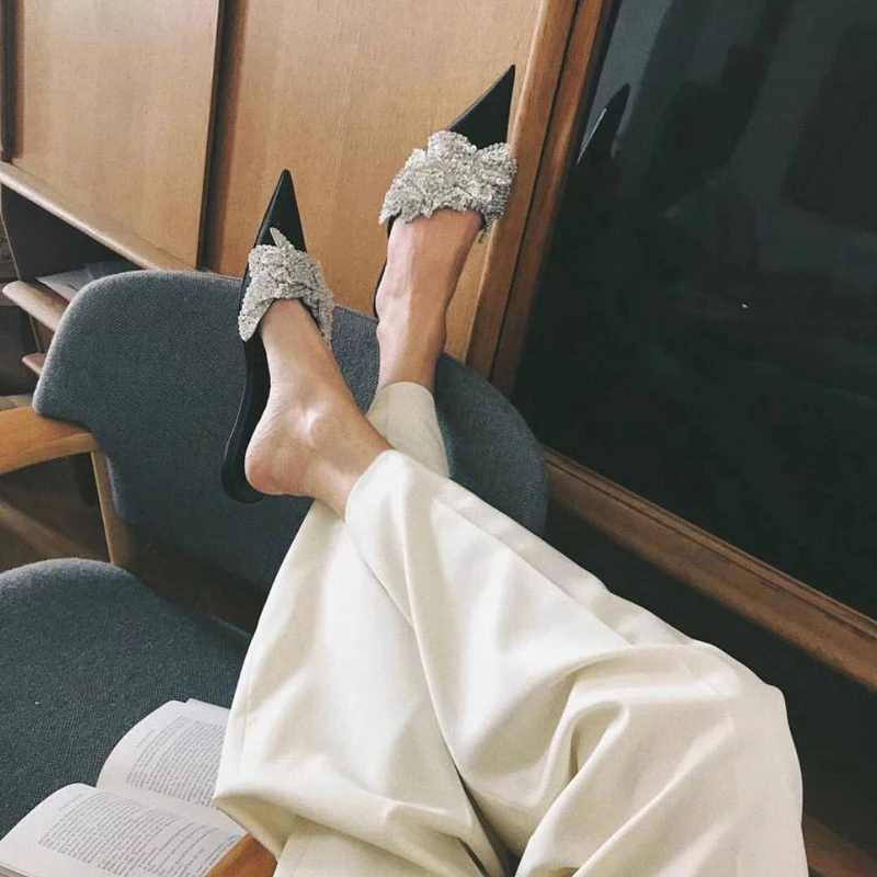 Pantoffeln Außerhalb Hausschuhe Design Rutschen Tipe Sommer Leder Crysta Pic As Heißer Frau 2018 Kappe Blume Bling Faul Schuhe Punkt fgq1CWa