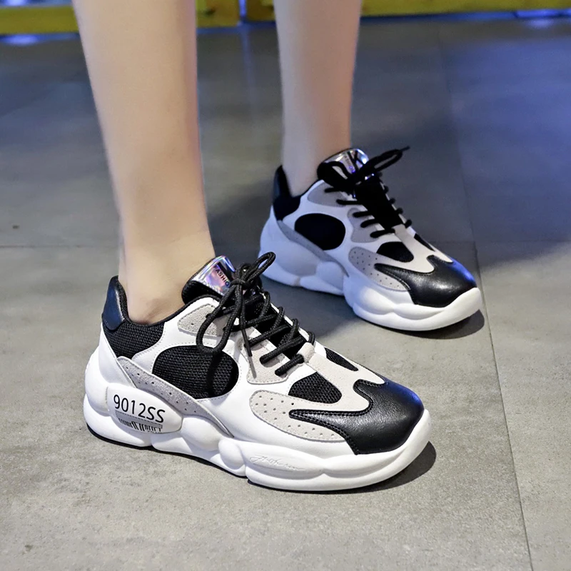 

YRRFUOT Fashion Shoes For Women Brand Lace-up Air Mesh Woman Trend Shoes Spring Flats Shoes Zapatos Mujer Casual Shoes For Women