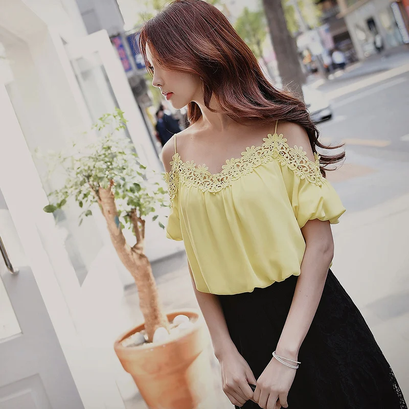 

Dabuwawa Women Sexy Camis Tops 2019 New Summer Yellow Loose V-Neck Short Sleeve Sweet Tops D17BST076