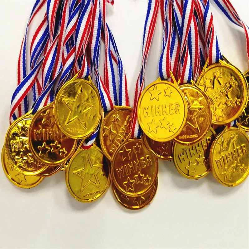 Party Toys 50pcs Kids Children Gold Plastic Winners Medals Sports Day Party Bag Prize Awards Toys For Kids Party Fun Toy Gift Filler