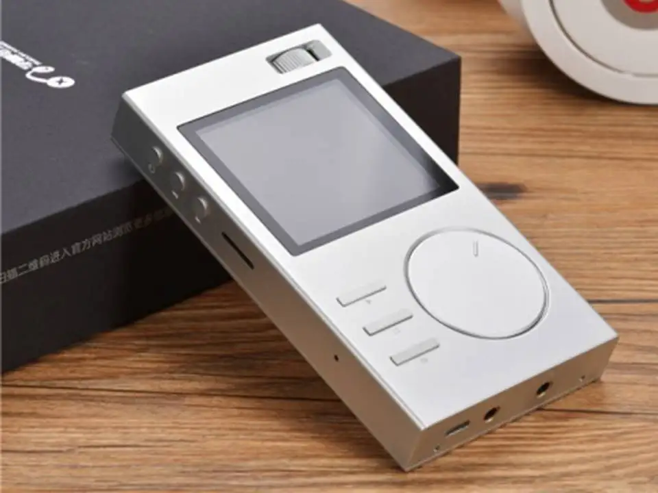 

XUELIN IHIFI990 WM8740 AD8610 Chip DSD ISO Portable Lossless HiFi Music Player