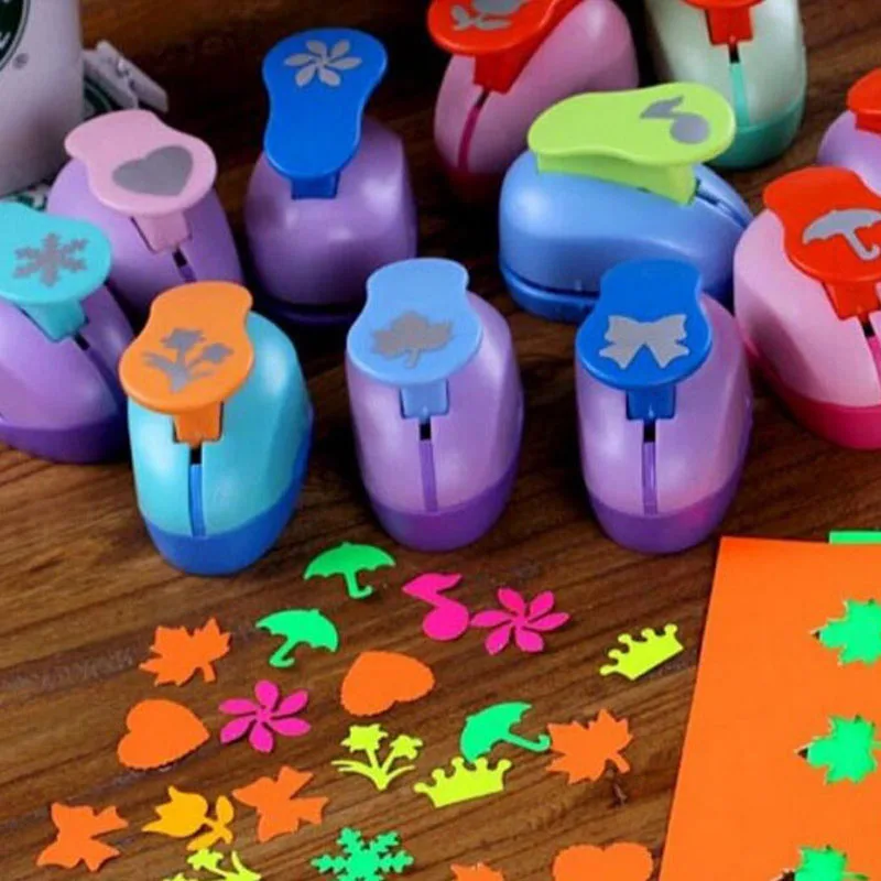

2pcs Handmade Crafts Scrapbooking Tool Paper Punch For DIY Gift Card Punches Embossing Device Embossers Stationery L size