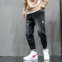 Loose Fit Fashion Men Jeans Cargo Pants Black Color Taper Jeans Harem Trousers Streetwear Hip Hop Printed Jeans Homme EW1708 cuffed nine minutes of taper fit jeans