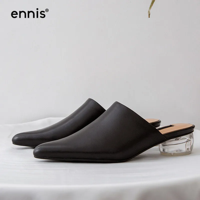

2019 Black Female Slippers Mules Genuine Leather Women Casual Shoes Pointed Toe Slippers Transparent Heel White Red Mules M913