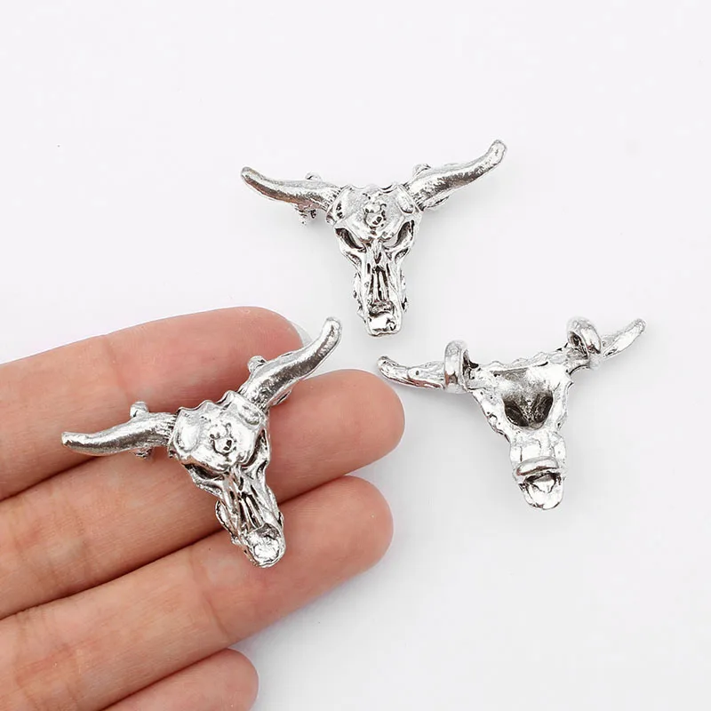 10 x Tibetan Silver Tone Bull Ox Head Skull Charms Pendants Jewellery Findings
