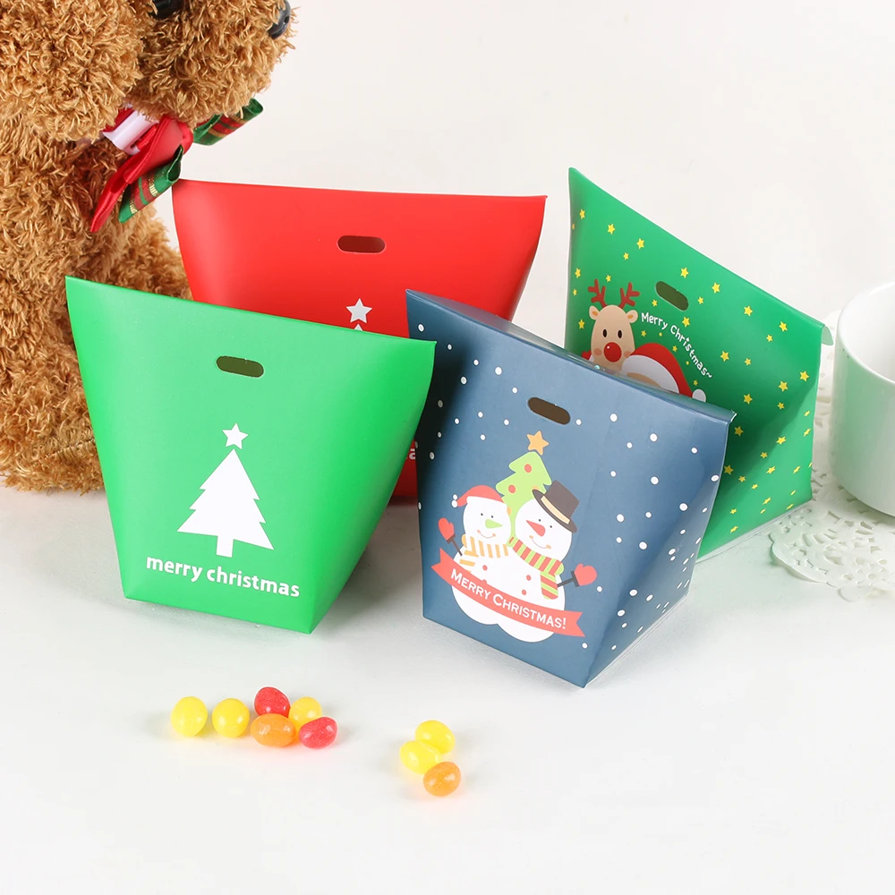 5pcs Christmas Paper Gift Bag Xmas Candy Carrier Present Boxes Without