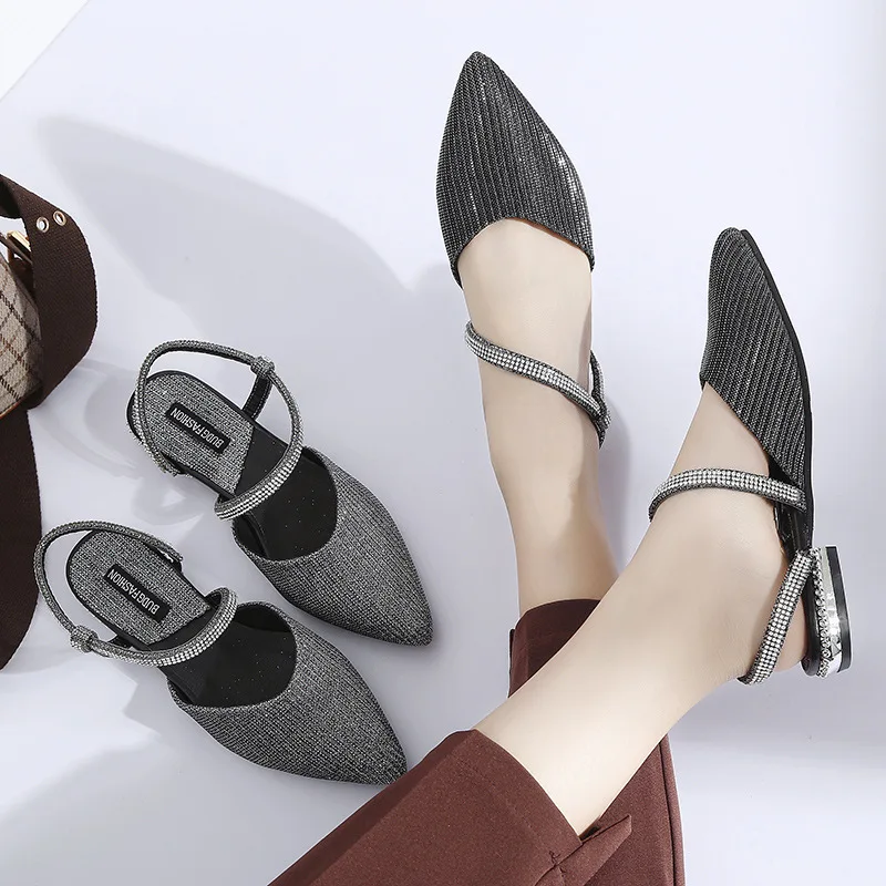 

2018 Summer Women Flats Pointed-toe Buckle Strap Crystals Sandals Shoes Elegant Style 2 Colors 35-39
