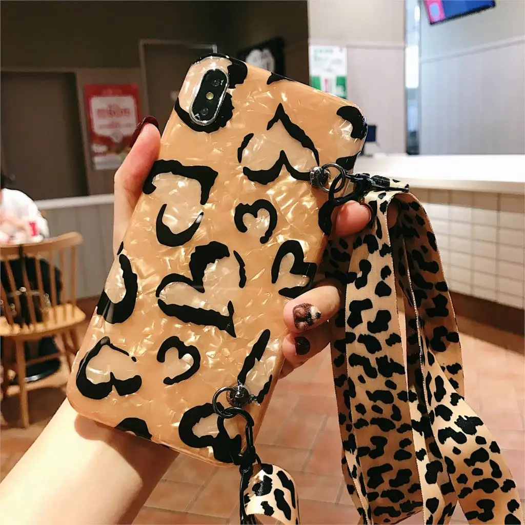 

Leopard Love Heart Shoulder strap Funda for iphone 7 Case Cameo shell IMD Phone Case for iphone 6 6S 7 8 Plus X XR XS Max Cover
