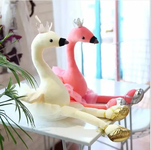 

WYZHY Creative couple swan plush toy sofa bedroom decoration to send friends and children gifts 70CM
