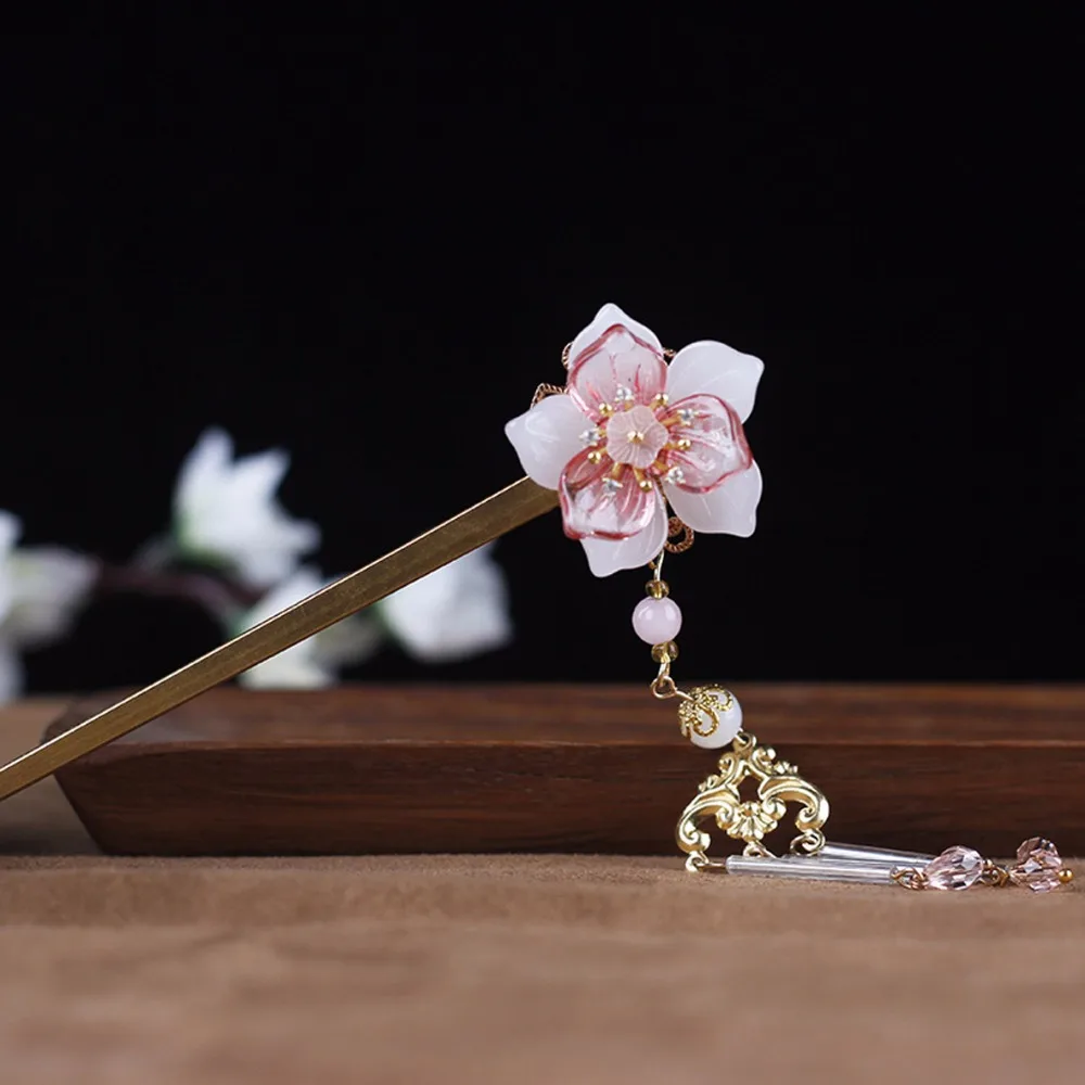 Китайские традиционные медные палочки для волос ручной работы в этническом стиле с подвеской в виде цветка и длинной кисточкой, Женские Ювелирные изделия для волос, модный подарок на год