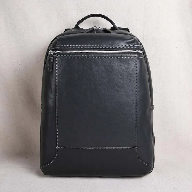 

AETOO Leather fashion trend simple shoulder bag men's travel bag large-capacity bag casual first layer leather men's backpack