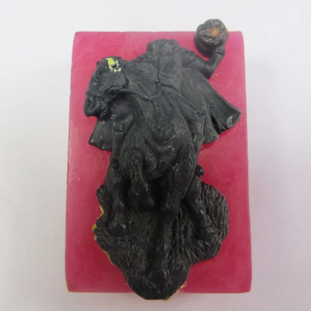 

PRZY Silica gel Headless horseman soap molds Halloween decor creepy silicone soap monster molds handmade making soaps
