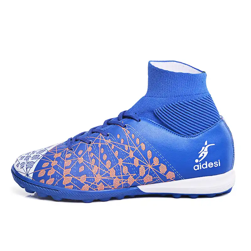 kids indoor cleats