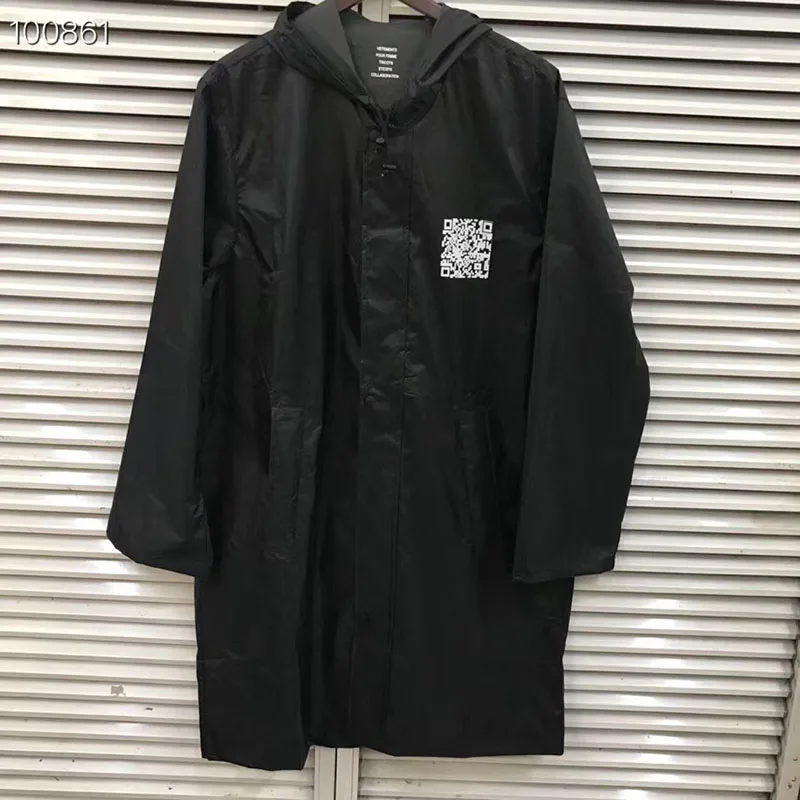 

19SS Vetements Raincoat Men Women Hip Hop Casual Fashion Vetements Jackets QR Code Print Waterproof Windbreaker Vetements Jacket