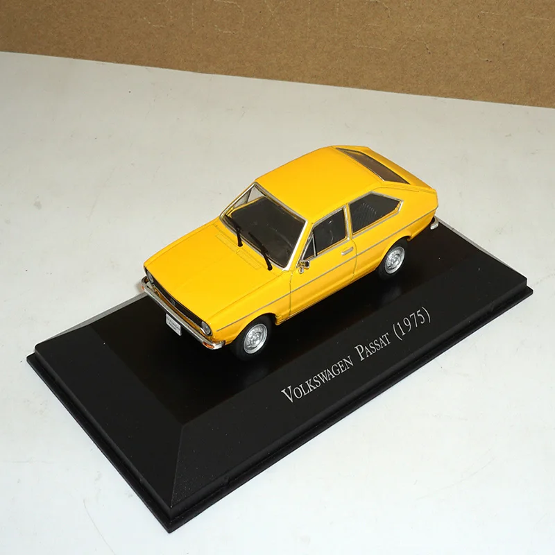 Подарок на день рождения 1/43 Моделирование Классический Volkswagen Passat-1975 коллекция Дисплей модель сплава литья под давлением Винтаж автомобиля игрушки