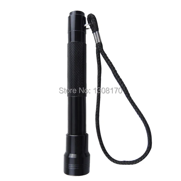 10-innovative-life-jeweller-tools-CLMG-7202-Flashlight