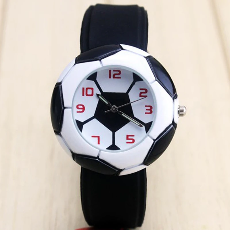2017 Dropshipping Cute 3D Football Cartoon children watch for girls